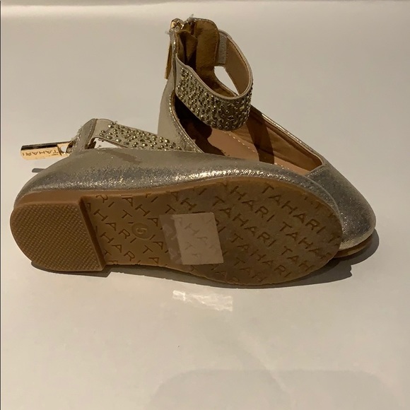 Tahari Gold flats size 5 toddler - Picture 4 of 4